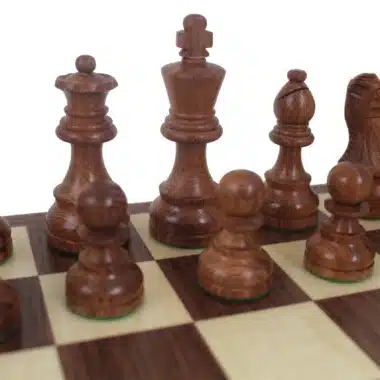 Alternative view of Classic VII Schachbrett und Schachspiel aus goldenem Rosenholz