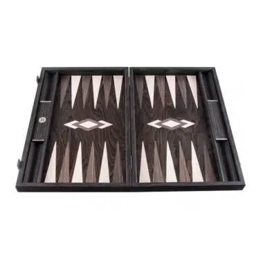 Backgammon aus Ebenholzfurnier, geöffnetes Brett von vorne mit Intarsien