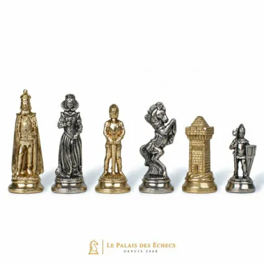 Mary Stuart X Schachfiguren, Dame, Springer, Pferd und Turm im Detail