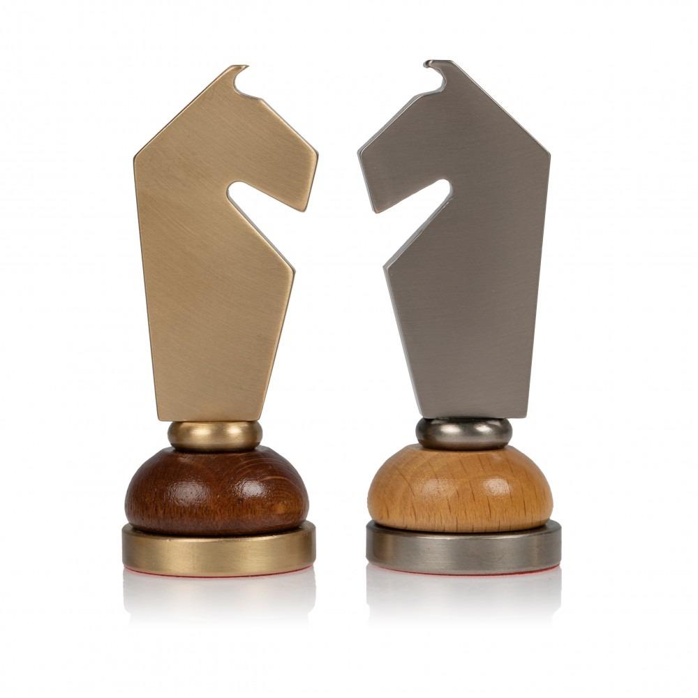 Stylisches Schachspiel aus Massivholz und massivem Messing – Bild 5