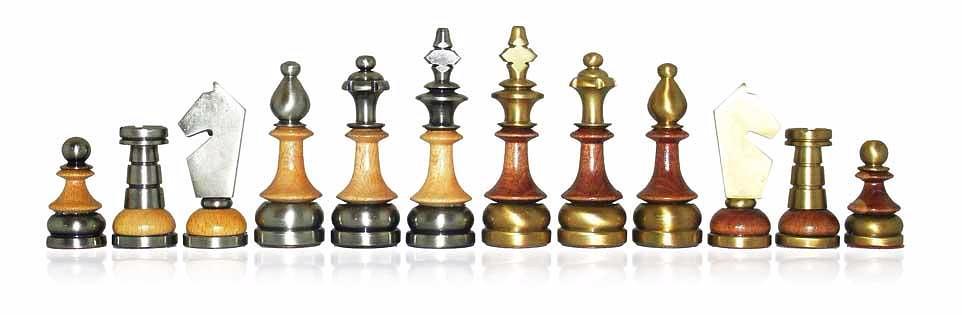 Stylisches Schachspiel aus Massivholz und massivem Messing – Bild 10