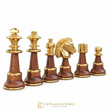Schachfiguren aus Holz und goldbeschichtetem Messing, komplette Reihe