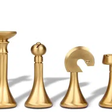 Alternative view of Schachspiel aus massivem Messing Zeitgenössisch