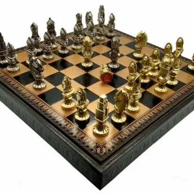 Medieval III Kunstlederschachbrett & Metallschachspiel Set