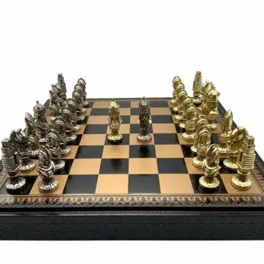Alternative view of Medieval III Kunstlederschachbrett & Metallschachspiel Set