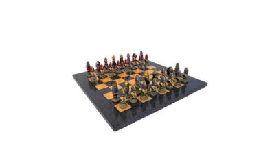 Set "Moncada III" Ahornholzschachbrett & Schachspiel aus massivem Metall Handbemalt