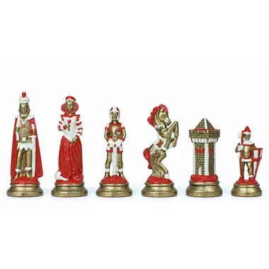Schachfiguren Mary Stuart in Rot und Gold bemalt, Detailansicht der Figuren