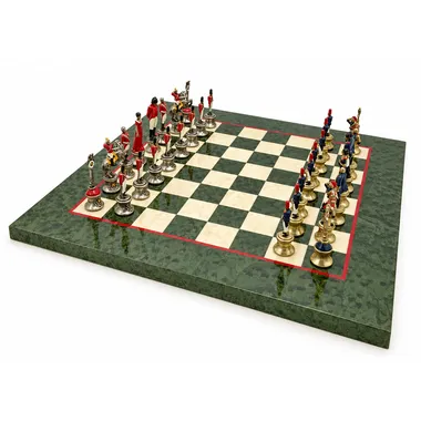 Komplettes Napoléon-III-Schachset mit marmoriertem grünem Brett und bemalten Figuren