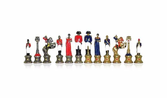 Set "Napoleon III" Kunstlederschachbrett & handbemaltes Schachspiel aus Massivmetall