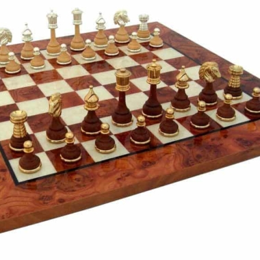 Hochwertiges Perse Schachset aus Ulmen- und Ahornholz & Schachspiel aus massivem Holz und Messing, vergoldet und versilbert