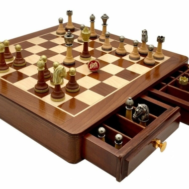 Classic III Schachbrett-Set aus goldenem Rosenholz und Ahorn & Schachspiel aus massivem Holz und Metall