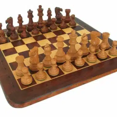 Classic Set Schachbrett mit alphanumerischen Holz in Goldrosenholz & Schachspiel aus Goldrosenholz