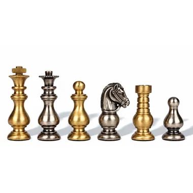 Schachfiguren aus massivem Messing mit goldenen und silbernen Oberflächen