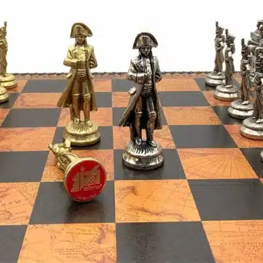 Set Grand Napoleon II Schachbrett mit Aufbewahrung und Metallschachspiel – Bild 3