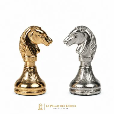 Gold- und silberfarbene Springer des Sets Mignon Flower V einander gegenüber