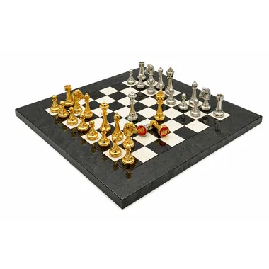 Classic Flower 4 Schachbrett mit Figuren im Mittelspiel und rotem Siegel