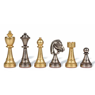 Schachfiguren aus goldenem und silbernem Metall, Detail Springer und Turm