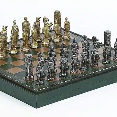 Römer vs. Barbaren Set: Schachbrett aus Kunstleder & Schachspiel aus Metall