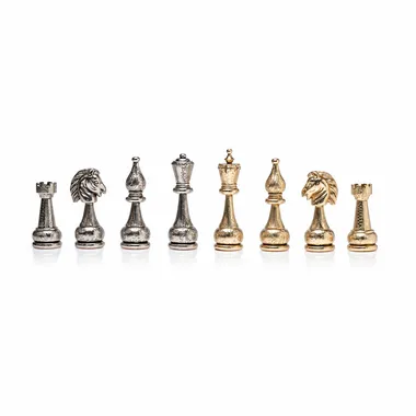 Schachspiel Flowered, komplette Reihe gold- und silberfarbener Figuren aufgereiht