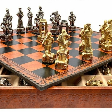 Samurai III Schachset mit Aufbewahrungsbox und Schachspiel aus Metall