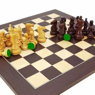 Set "Atlantic" Schachbrett aus Wenge und Schachspiel aus vergoldetem Rosenholz