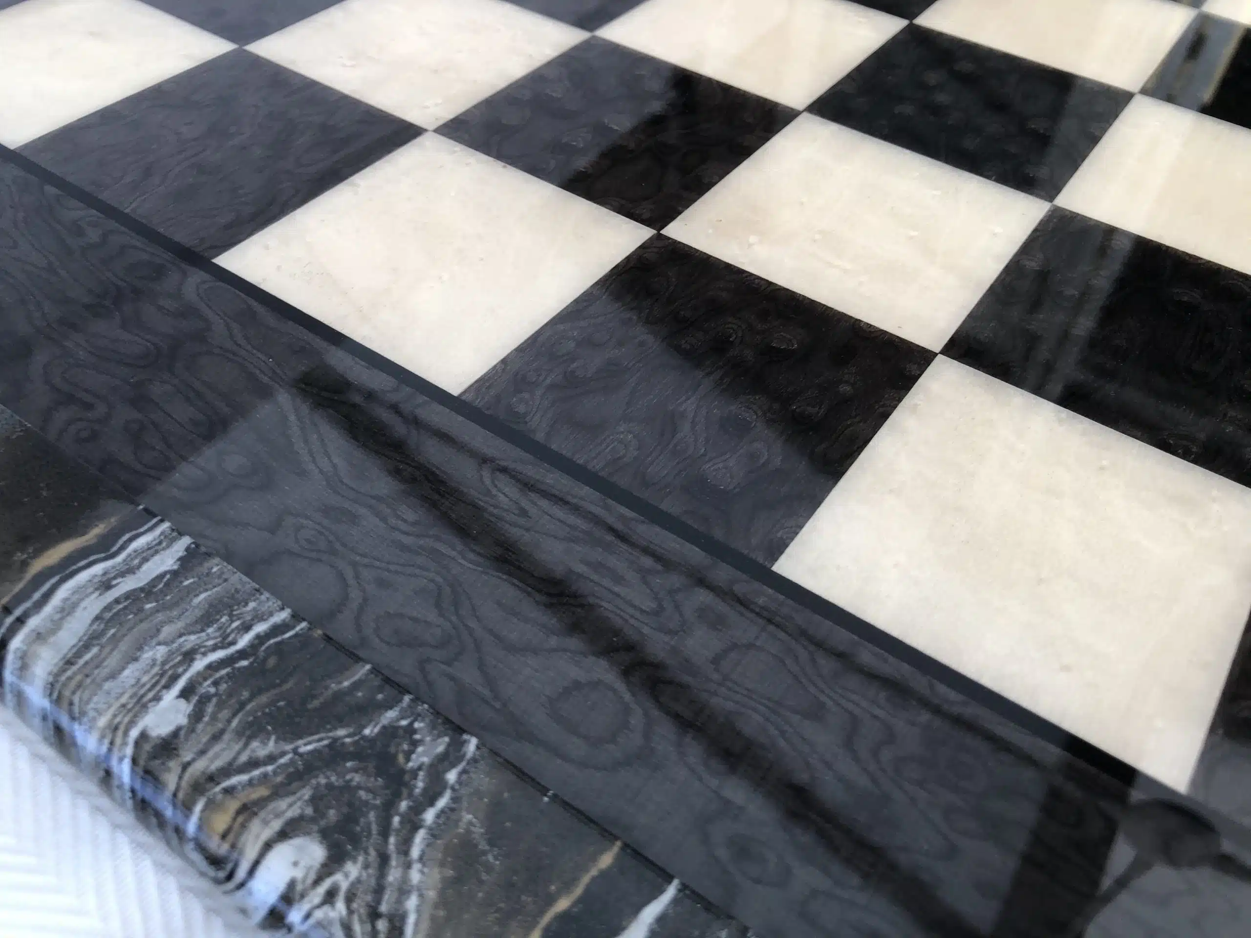 XL Staunton Moderne Schachset aus grünem Ahornholz & Schachspiel aus Messing und Holz mit Gold- und Silberbeschichtung – Bild 4
