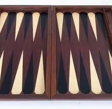 Prestige Backgammon und Klappschachbrett aus Walnussholz