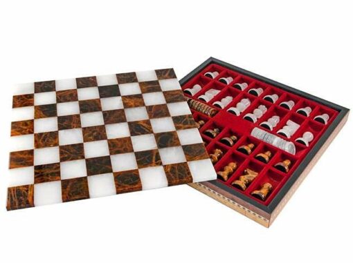 Set "Braun und Weiß" Schachbrett und Schachspiel aus Alabaster von Volterra