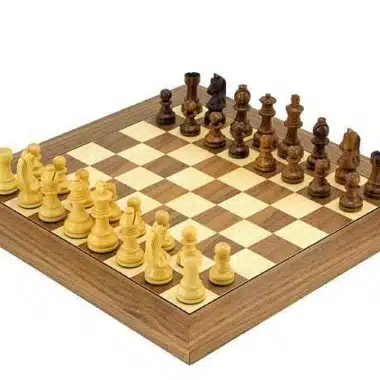Deluxe-Set Kleines Schachbrett aus Ahorn- und Walnussholz & Schachspiel aus Rosen- und Buchsbaumholz