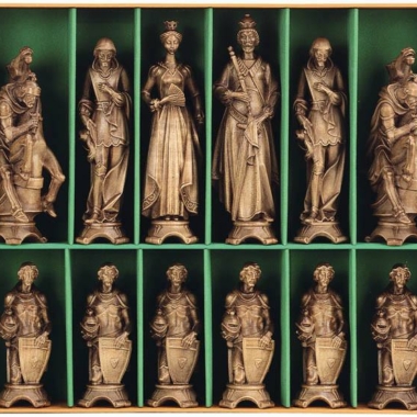 Schachspiel "Renaissance Brüniert und Wachspoliert" aus massivem, traditionell geschnitztem Alpenholz