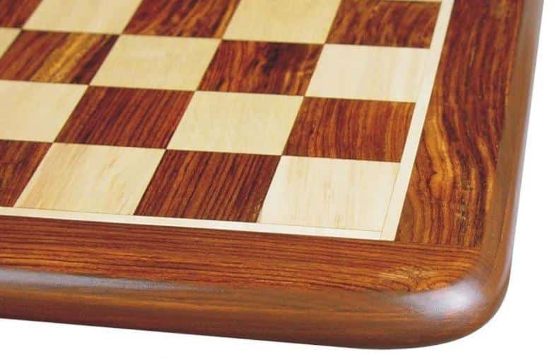 Rundes Schachbrett aus goldenem Rosenholz und Ahorn – Bild 2