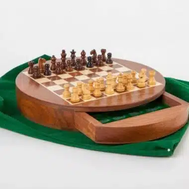 Alternative view of Rundes magnetisches Reiseset mit Holzaufbewahrungsschublade