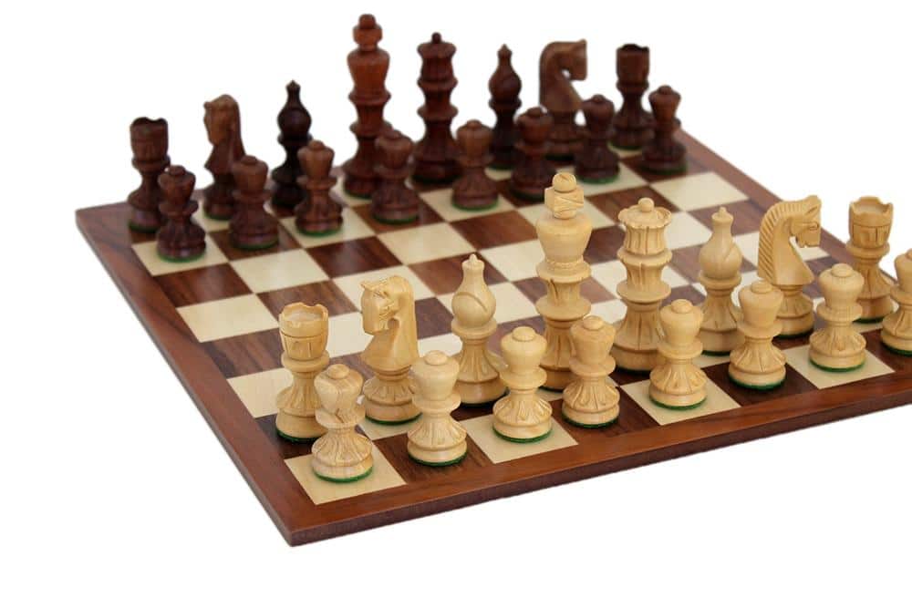 Anfänger-Set IV Schachspiel aus Holz und Schachbrett aus Nussbaum und Ahorn – Bild 2