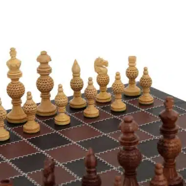 Alternative view of Set Ashton Schachspiel aus Holz und Lederschachbrett