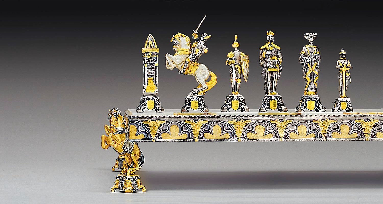 Mittelalterliches Schachbrett- und Schachspiel-Set aus Bronze, Onyx und 24 Karat Gold – Bild 2