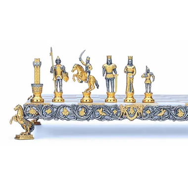 Alternative view of Set Charlemagne Kaiser des Heiligen Römischen Reiches Schachbrett und Schachspiel aus Bronze, Onyx und 24 Karat Gold