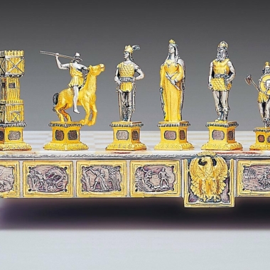 Alternative view of Set Prinz Siegfried Held der Nibelungen Schachbrett und Schachspiel aus Bronze, Onyx und 24 Karat Gold