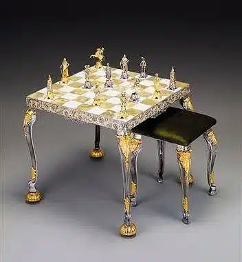 Ensemble Louis XIV der Sonnenkönig 1643 Quadratisches Schachbrett und Schachspiel aus Bronze, Onyx und 24 Karat Gold