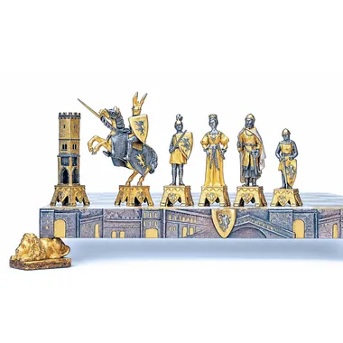 Alternative view of Set "Venezianische Mittelalter" Schachbrett und Schachspiel aus Bronze, Onyx und 24 Karat Gold