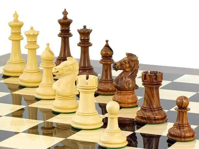 Set Madrid Schachbrett aus Rosenholz und Ahorn lackiert & Schachspiel aus Rosenholz – Bild 4