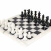 Set "Weiß und Schwarz" Schachbrett und Schachspiel aus Alabaster von Volterra