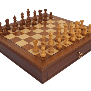 Set "Tilleul Small" Schachbrett aus Nussbaum mit Aufbewahrungsschublade & Staunton Schachspiel aus Holz