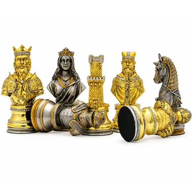 Figuren mit mittelalterlichen Büsten, König, Dame, Turm und Springer gold- und silberplattiert