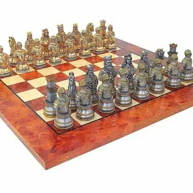 Hochwertiges Mittelalter Bust-Set Schachbrett aus Ulmen- und Heideholz & Schachspiel aus massivem Zinn, vergoldet und versilbert