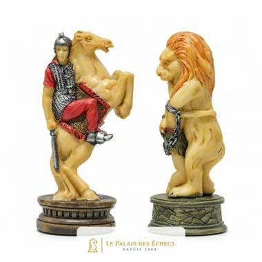 Gladiatoren-Figuren: römischer Reiter zu Pferd und angeketteter Löwe, Detailansicht