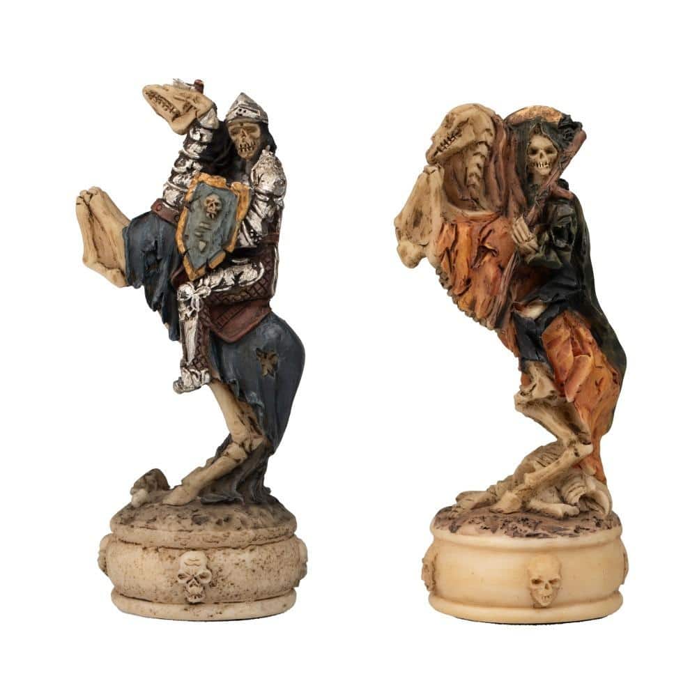 Ensemble Mort-Vivant Schachbrett aus schwarzem Kunstleder und handbemaltem Schachspiel – Bild 16