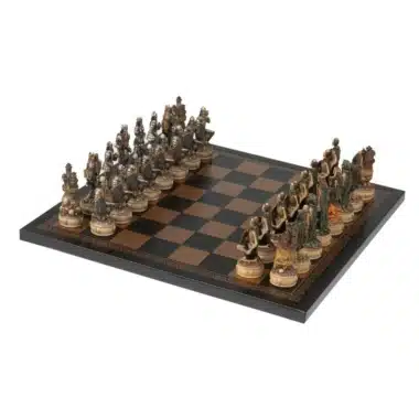 Alternative view of Ensemble Mort-Vivant Schachbrett aus schwarzem Kunstleder und handbemaltem Schachspiel