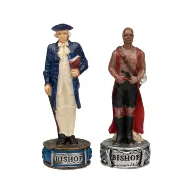 Läufer Königliche Marine und Pirat, zwei Figuren gegenüberstehend