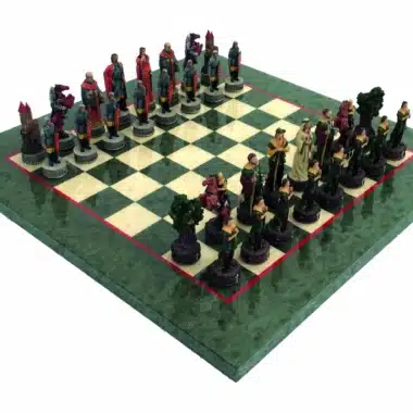 Robin Hood II Set Handbemaltes Schachbrett aus Ahorn- und Heidekrautholz & Schachspiel aus Harz