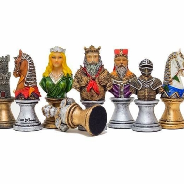 Ensemble "Buste Médieval" Echiquier en Bois d'Erable et de Noyer & Jeu d'Echecs Résine Peint à la Main
